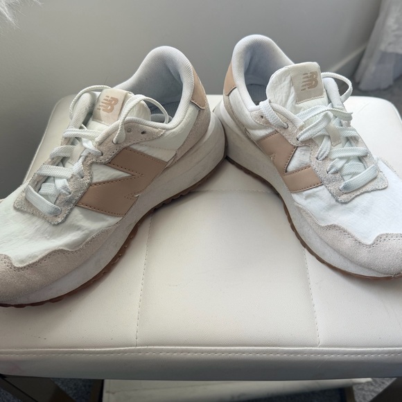 New Balance 237 Cream Suede Sneakers 6.5(US) - Picture 5 of 14